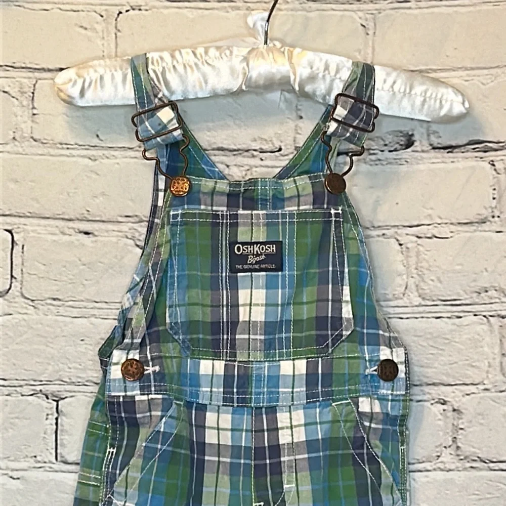OshKosh B’Gosh Blue Green Plaid Short Overalls Boy’s Size 18 Months